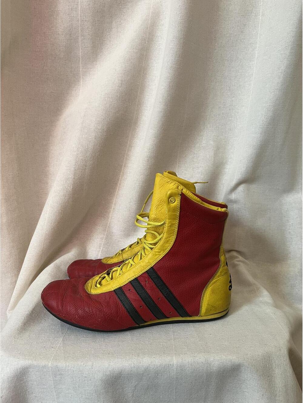 ADIDAS 2007 WOMENS YELLOW AND RED LEATHER WRESTLING BOOTS
